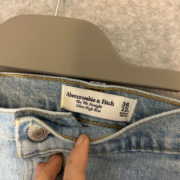 Abercrombie and fitch the 90s straight jeans curve love 36 22L NWT - Picture 7 of 10